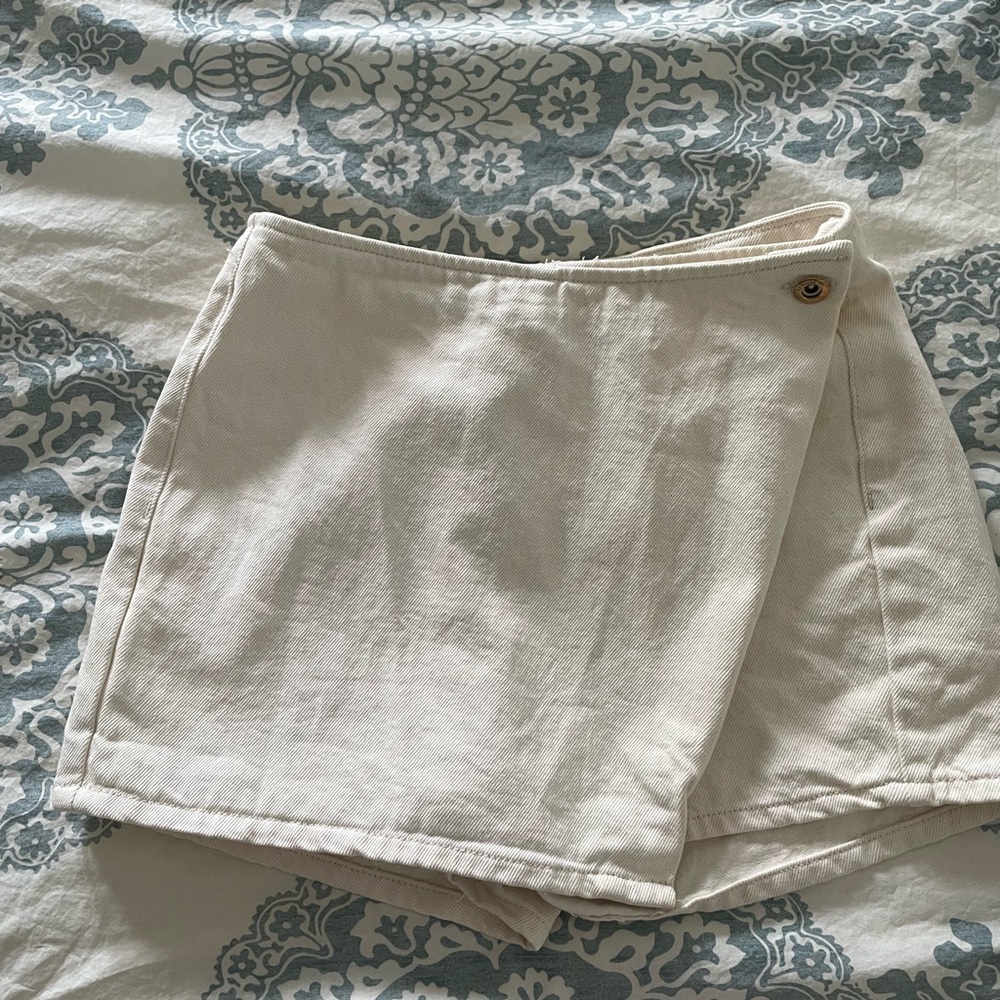 Zara denim skort size small